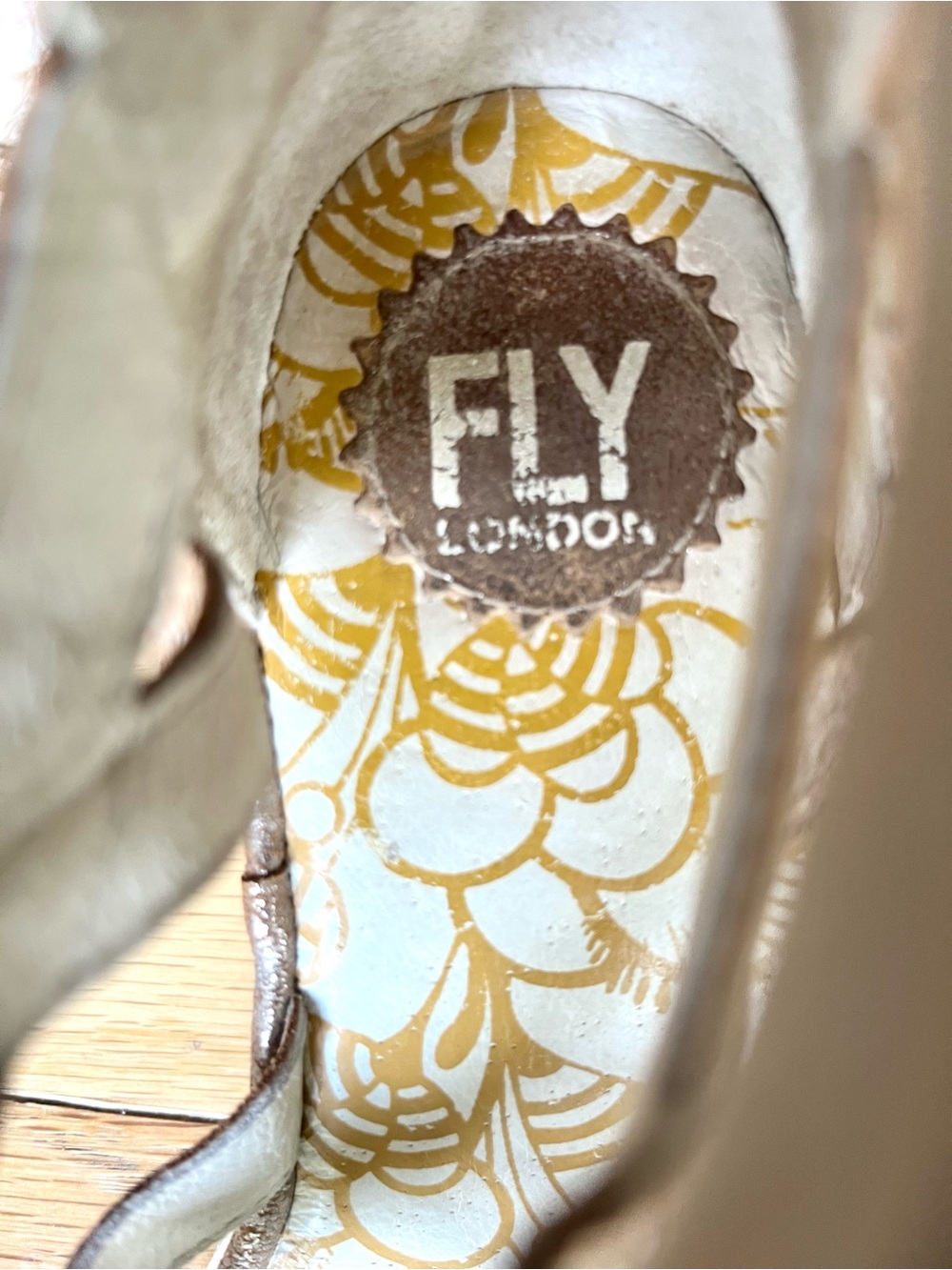 Fly London Sandals leather Strappy Metallic Gladiator “Want” Pearl/Luna Size 39 - Picture 8 of 14